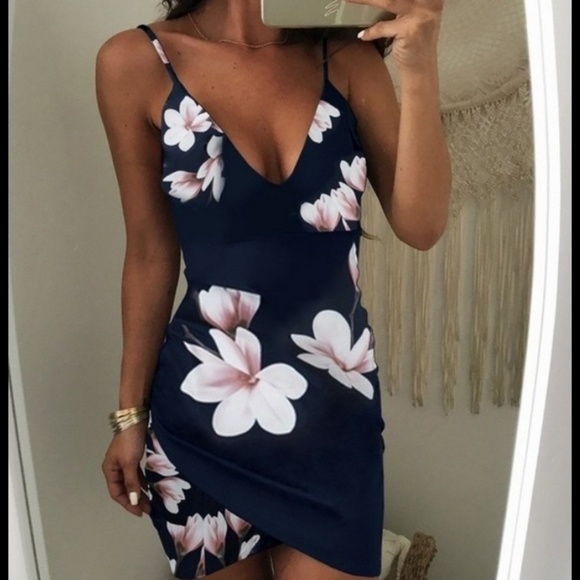 Bodycon Navy Strappy White Flowered Dress - Picture 4 of 7